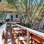 Off-grid Eco Farm Dolinka 팜스테이