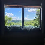 Alloggio per agriturismo Off-grid Eco Farm Dolinka