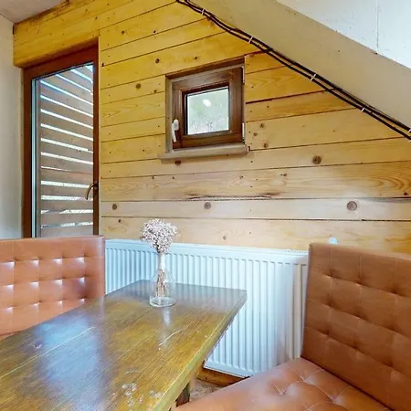 Off-grid Eco Farm Dolinka * Kozelnik