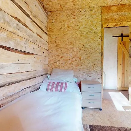 Dolinka Off-Grid Eco Farm Kozelnik