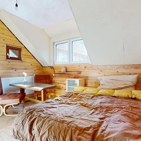 Off-grid Eco Farm Dolinka * Kozelnik