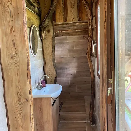 Dolinka Off-Grid Eco Farm Pobyt na farme