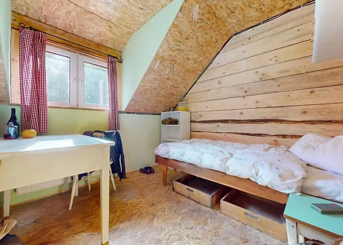 Off-grid Eco Farm Dolinka * Kozelnik